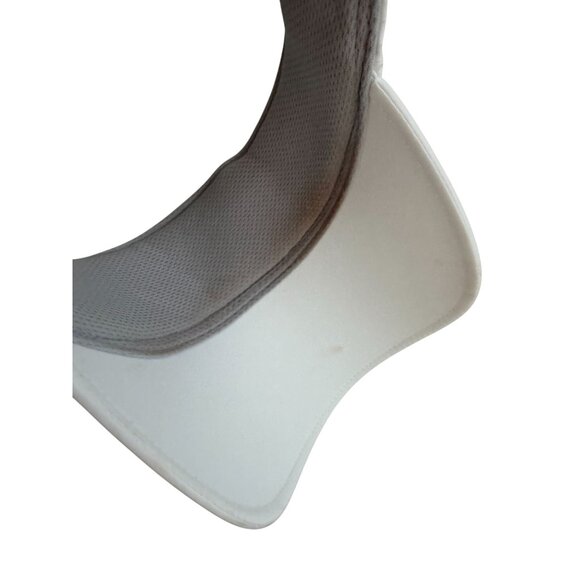 WILSON Women's White Tennis Gold Adjustable Visor - Picture 5 of 5